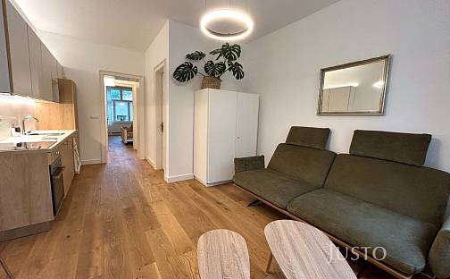 Pronájem bytu 2+kk 53 m², Mírové nám., Písek - Budějovické Předměstí