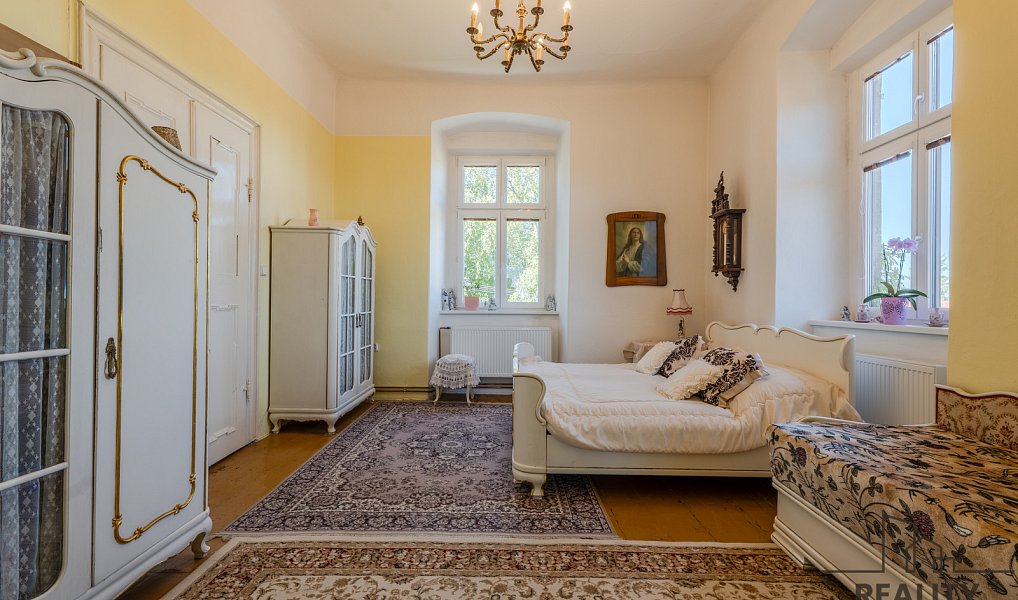 Prodej domu 292 m² s pozemkem 1 719 m², Kučerov – náhled fotky 13