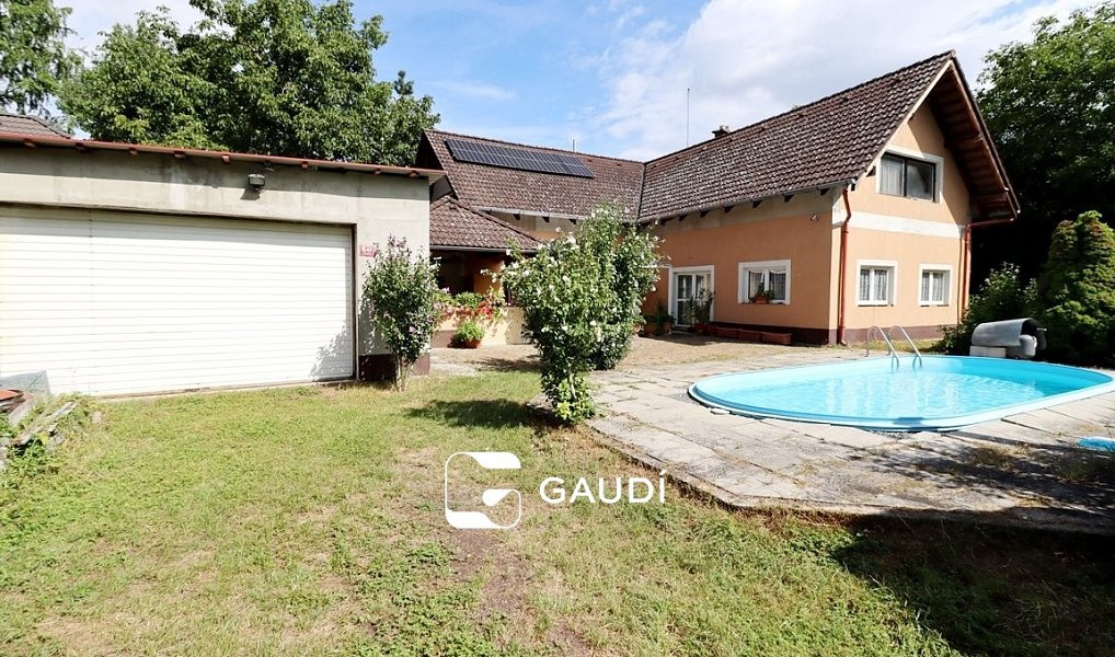 Prodej domu 400 m² s pozemkem 1 457 m², Na Drahách, Černošice, okres Praha-západ