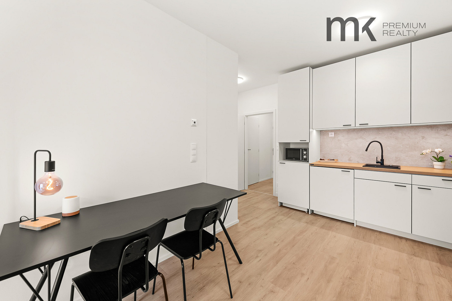 Pronájem bytu 1+kk 30 m² – fotografie 2