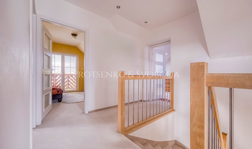 Prodej domu 185 m² s pozemkem 920 m², Hostivice – náhled fotky 14