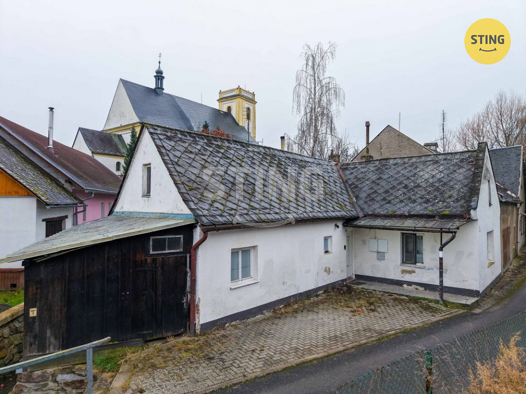 Prodej domu 200 m² s pozemkem 370 m² – fotografie 2