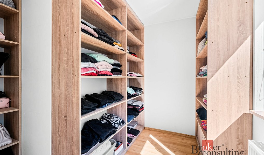 Prodej domu 196 m² s pozemkem 252 m², Horní Bříza – náhled fotky 17