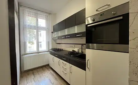 Pronájem bytu 1+1 35 m²