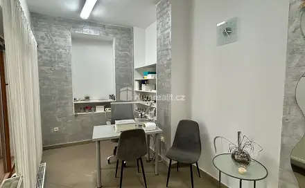 Pronájem kanceláře 12 m², Rubešova, Kolín - Kolín I
