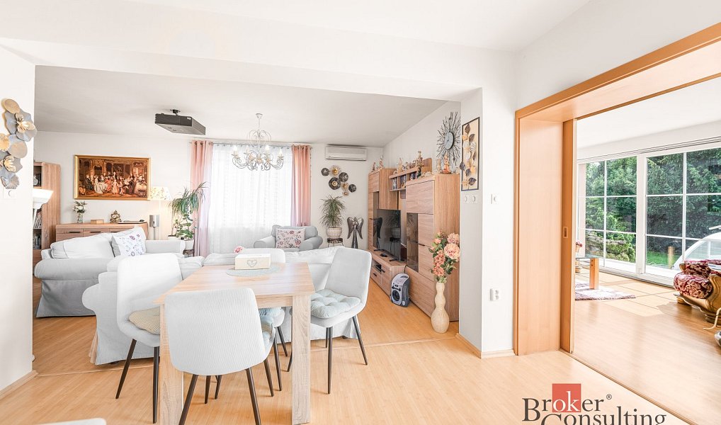 Prodej domu 322 m² s pozemkem 1 262 m², Plzeň – náhled fotky 6