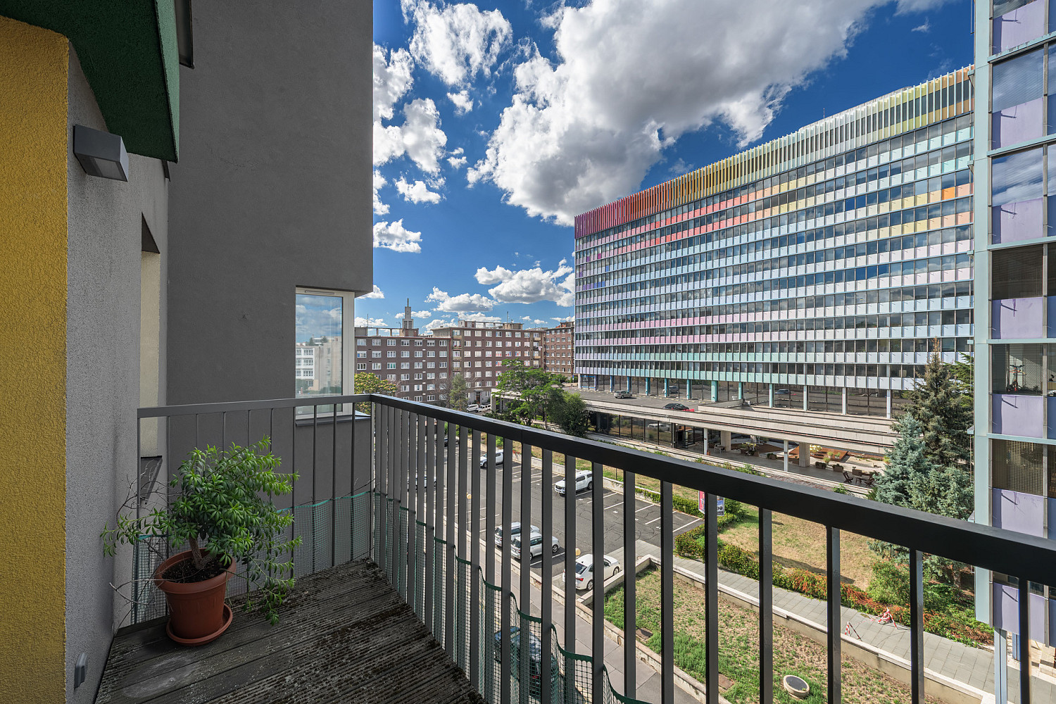 Pronájem bytu 2+kk 56 m² – fotografie 3