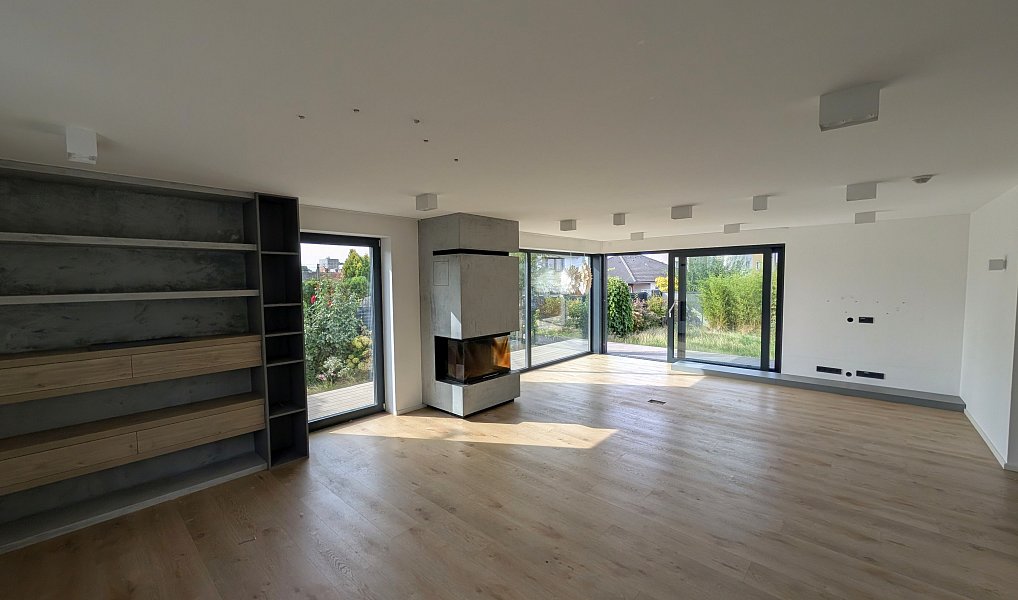 Prodej domu 211 m² s pozemkem 242 m², Slaný – náhled fotky 4