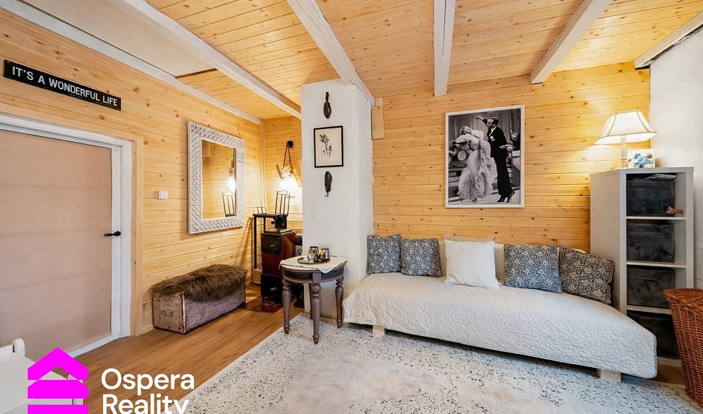 Prodej domu 137 m² s pozemkem 1 021 m², Starý Petřín – náhled fotky 4