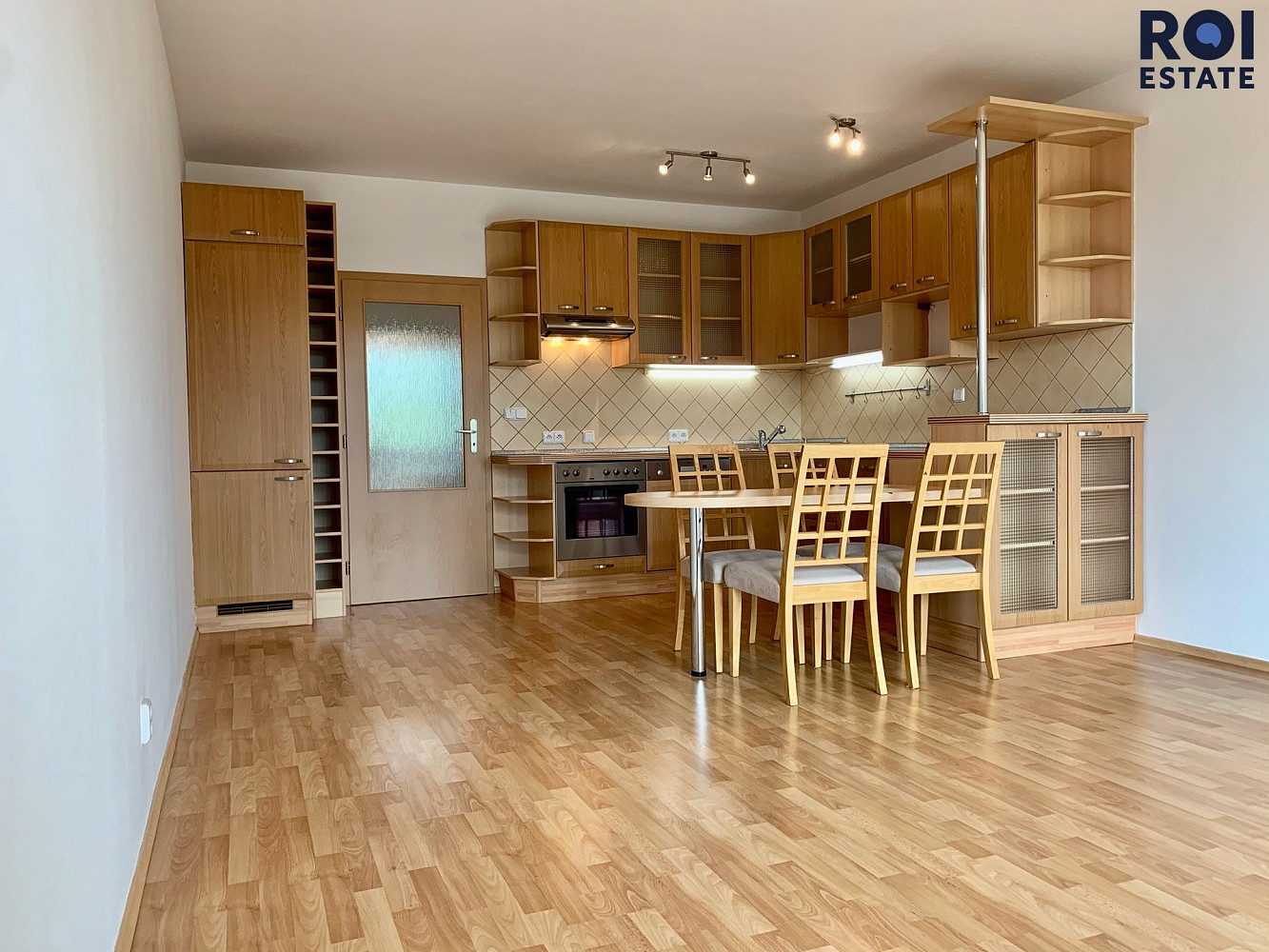 Pronájem bytu 2+kk 58 m² — photo 2