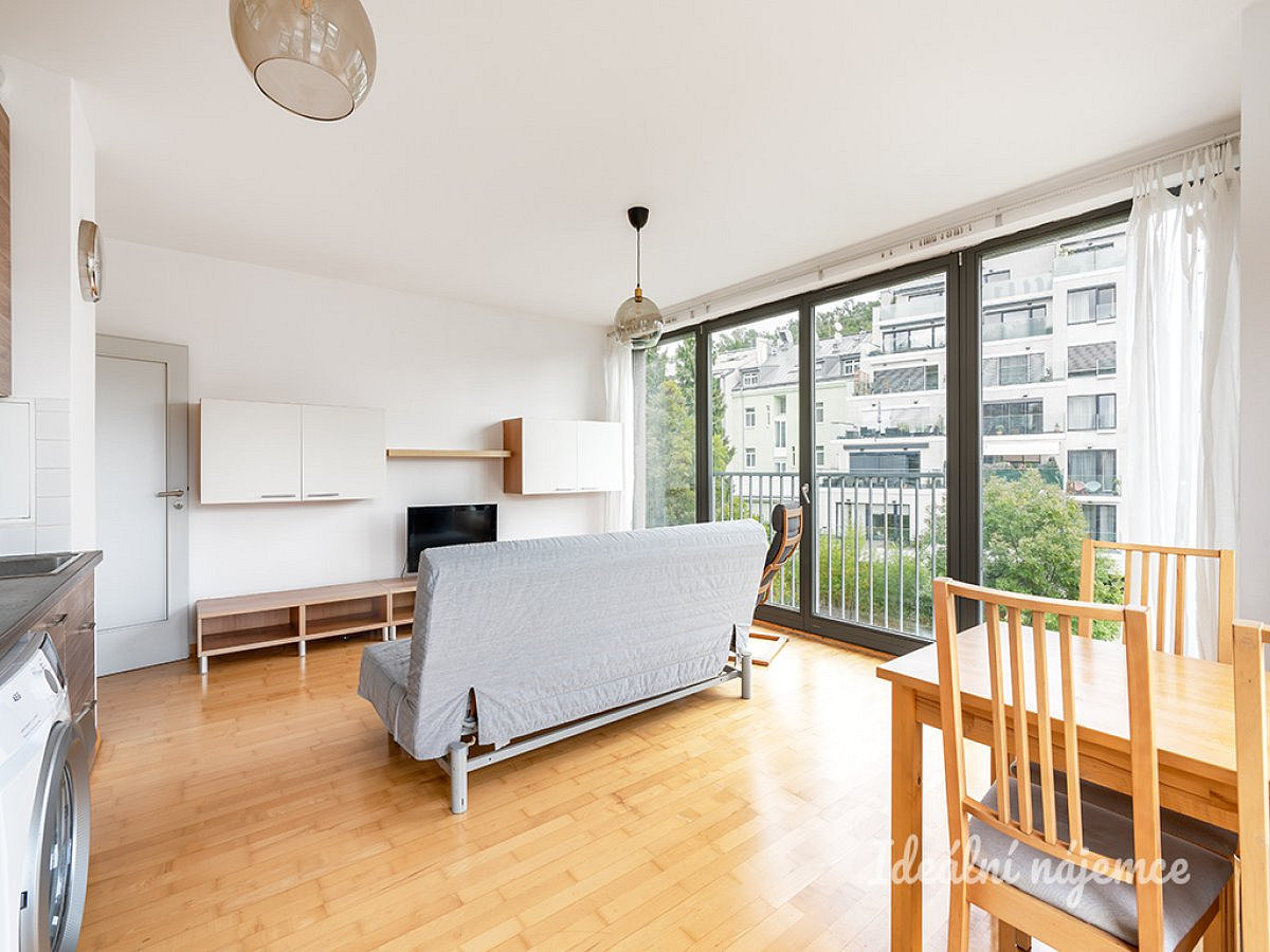 Pronájem bytu 3+kk 63 m² – fotografie 4
