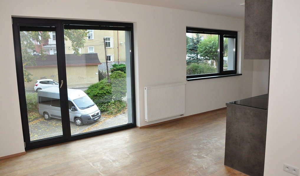 Pronájem bytu 1+kk 29 m², Liberec – náhled fotky 3