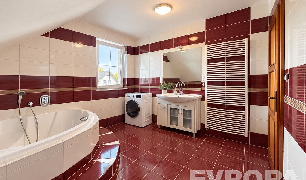 Prodej domu 182 m² s pozemkem 2 434 m², Vrchlabí – náhled fotky 19