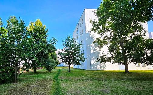 Prodej bytu 3+kk 54 m², Na Okraji, Hořovice, okres Beroun