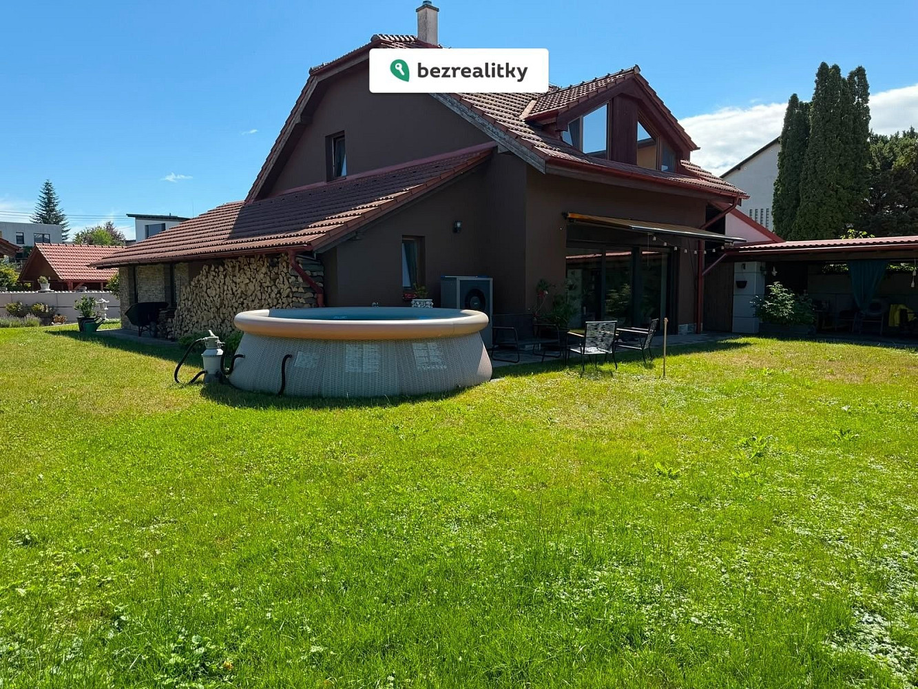 Prodej domu 130 m² s pozemkem 1 096 m² — photo 2