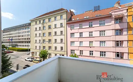 Pronájem bytu 1+1 56 m²
