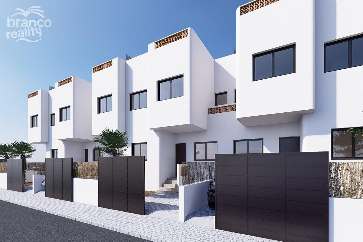 Prodej domu 76 m² s pozemkem 500 m² - Más