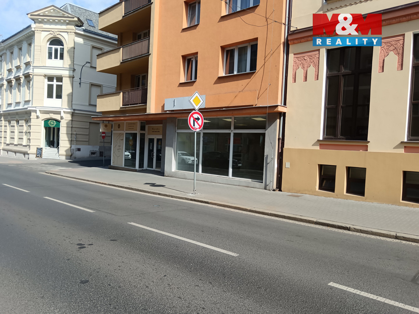 Pronájem obchodních prostor 125 m² — photo 2