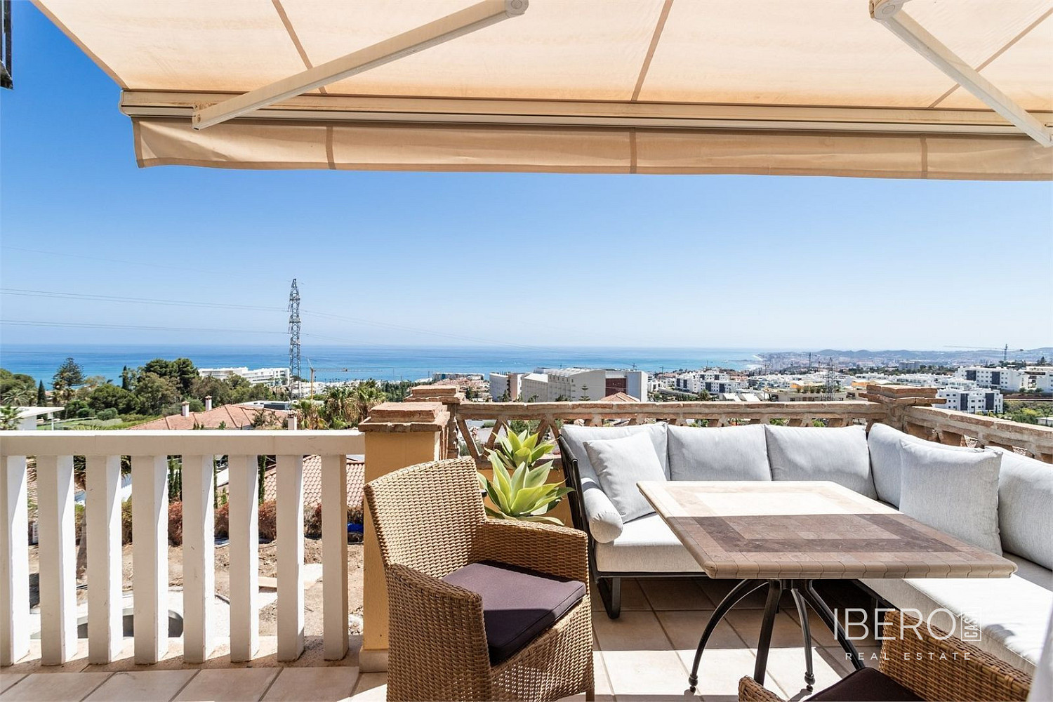 3+kk Apartment in Benalmádena, Carvajal, La Capellanía - Vista 3