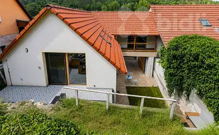 Prodej domu 130 m² s pozemkem 380 m², Choteč, okres Praha-západ