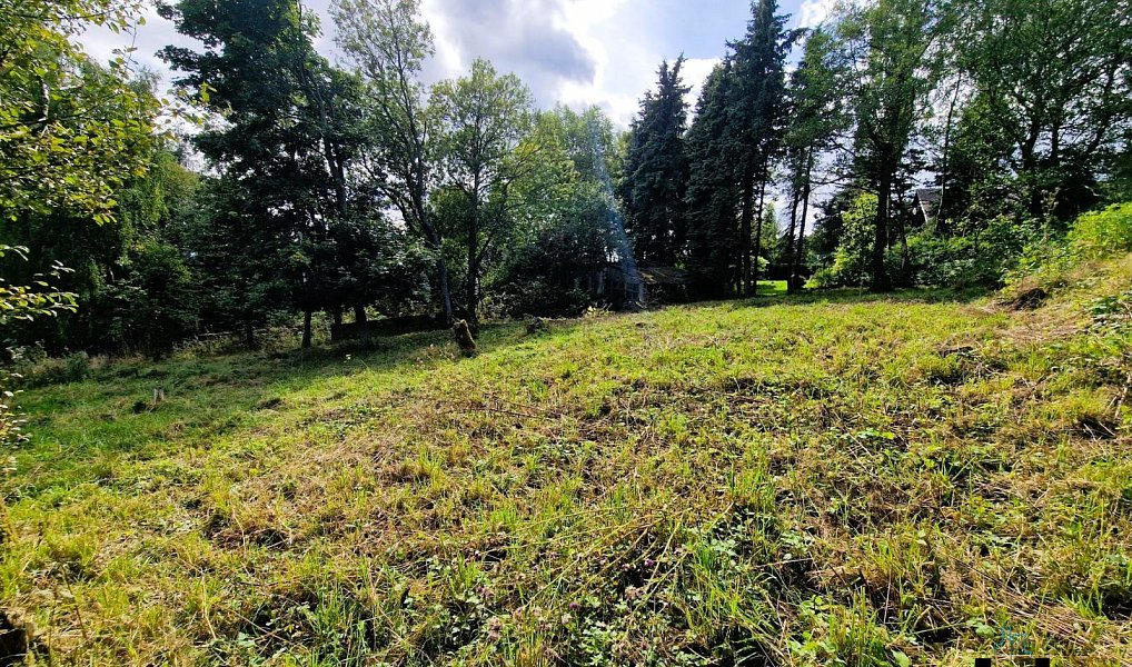 Prodej stavebního pozemku 926 m², Osek – náhled fotky 9