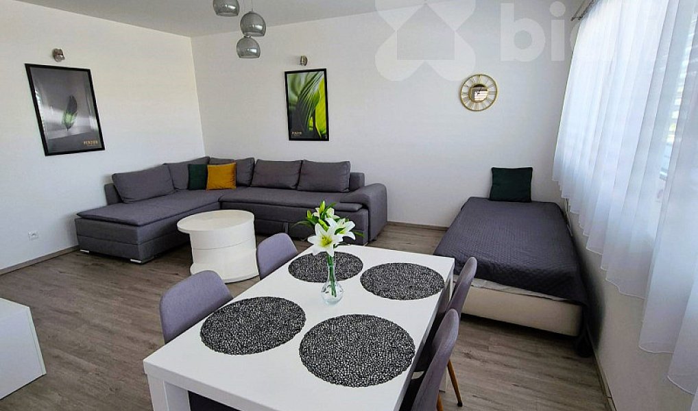 Pronájem bytu 3+kk 70 m², Roudné – náhled fotky 3