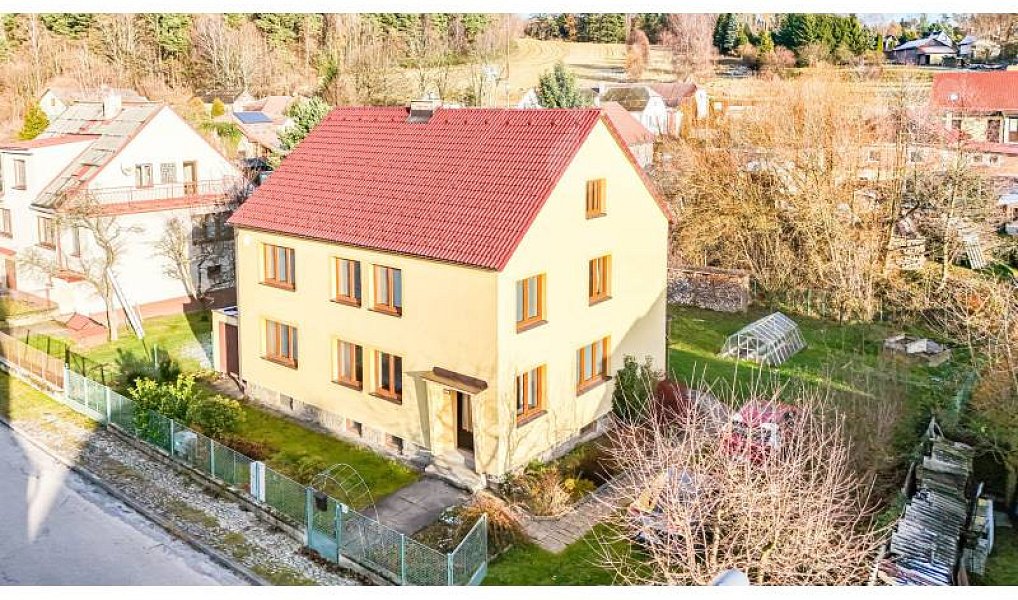 Prodej domu 220 m² s pozemkem 815 m², Studená – náhled fotky 2