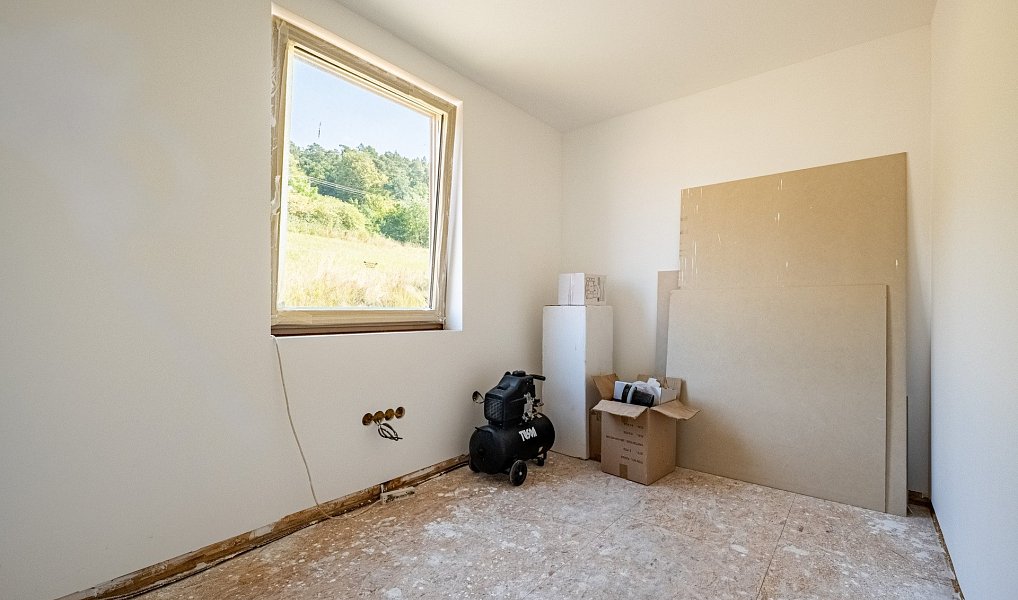 Prodej domu 119 m² s pozemkem 2 192 m², Hradčany – náhled fotky 12