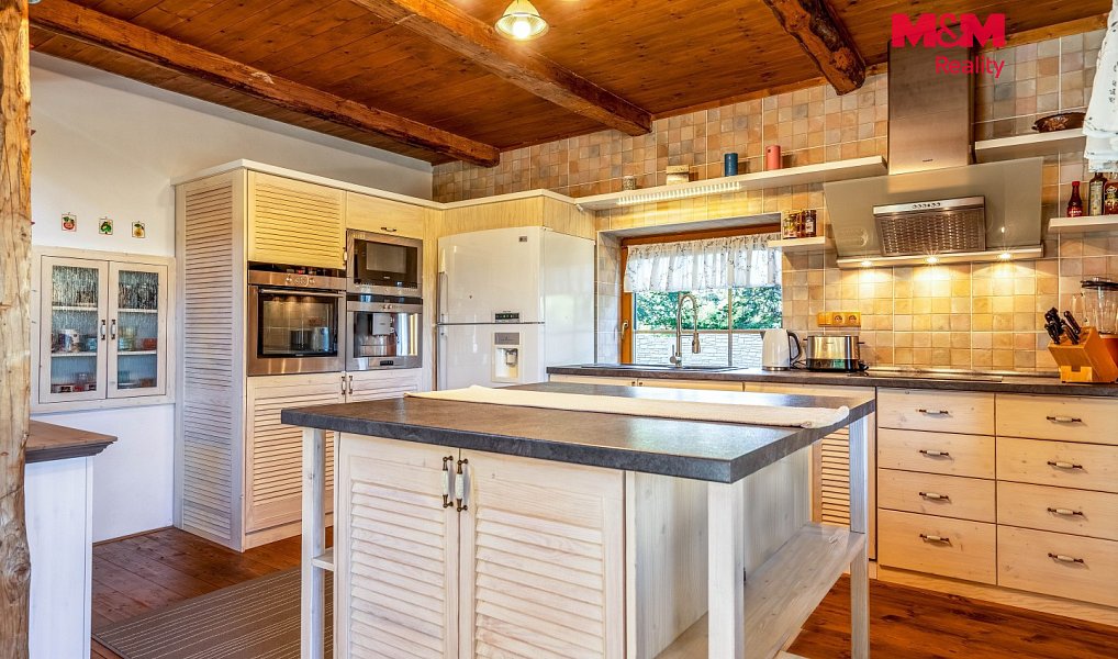 Prodej domu 279 m² s pozemkem 5 839 m², Volary – náhled fotky 4