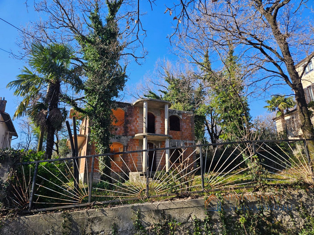Prodej domu 200 m² s pozemkem 669 m² – další