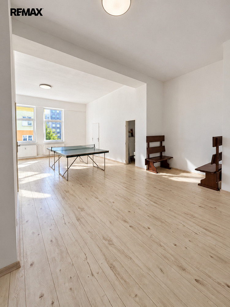 Pronájem komerčního objektu (jiného typu) 126 m² – fotografie 2