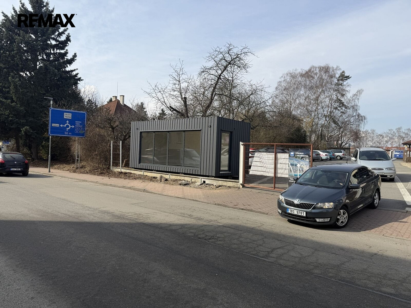 Pronájem obchodních prostor 20 m² – fotografie 3