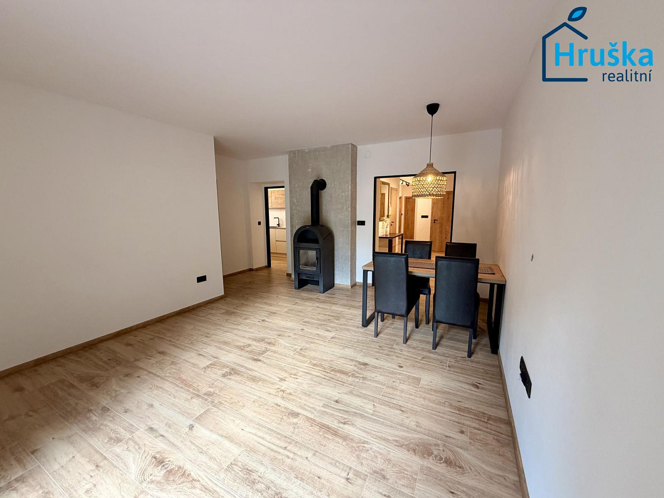 Pronájem bytu 3+1 97 m² – fotografie 5