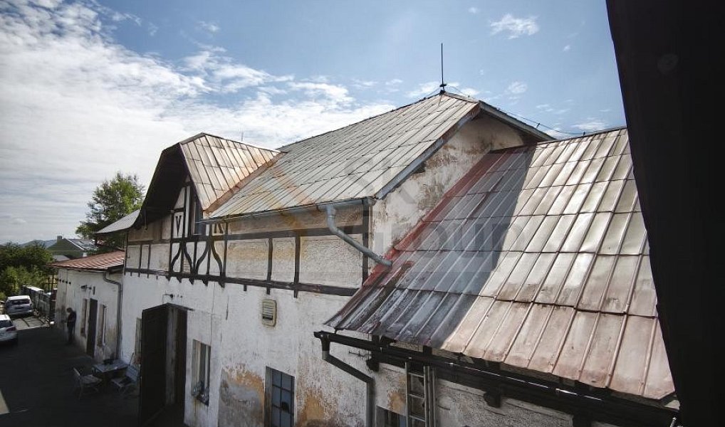 Prodej výrobních prostor 700 m², Jenišov – náhled fotky 11