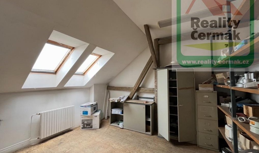 Pronájem výrobních prostor 350 m², Staňkov – náhled fotky 8