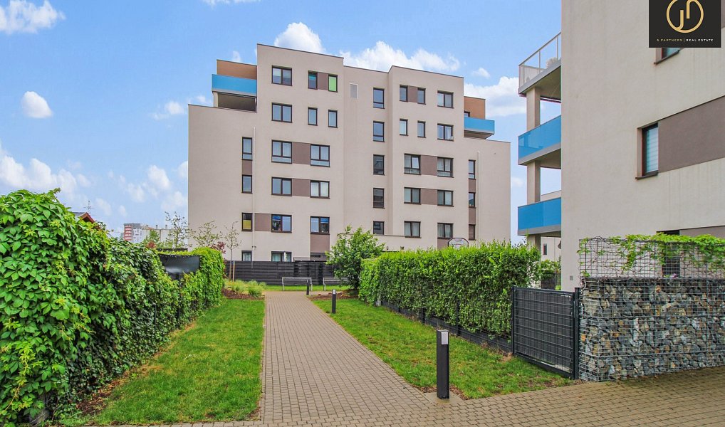 Pronájem bytu 2+kk 58 m², Praha – náhled fotky 3