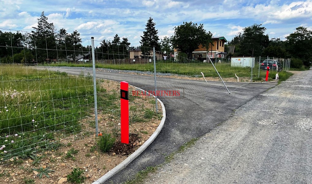 Prodej stavebního pozemku 1 067 m², Dobříš – náhled fotky 2