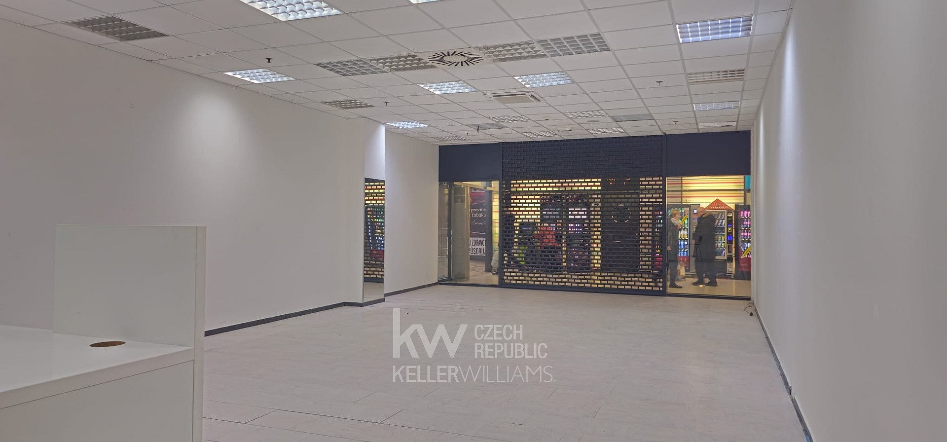 Pronájem obchodních prostor 94 m² – pohled 3