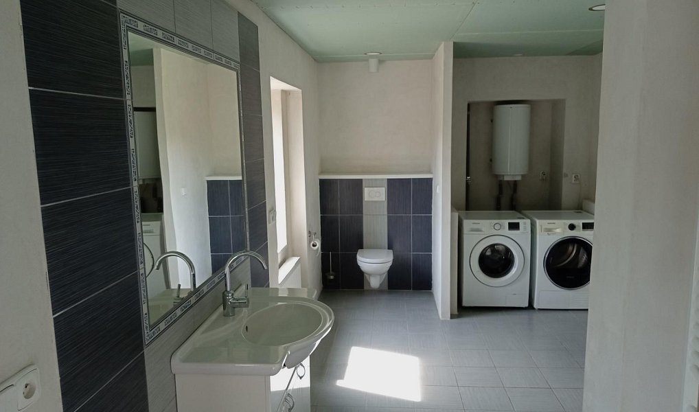 Prodej domu 233 m² s pozemkem 554 m², Lužice – náhled fotky 17