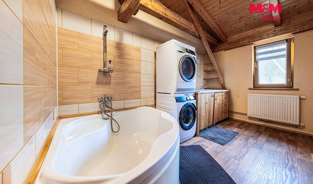 Prodej domu 384 m² s pozemkem 2 948 m², Blatno – náhled fotky 13