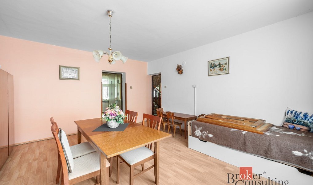 Prodej domu 220 m² s pozemkem 493 m², Blučina – náhled fotky 20