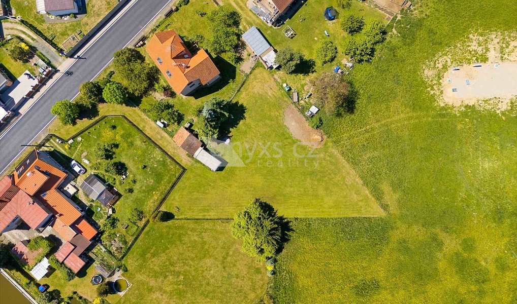 Prodej stavebního pozemku 1 653 m², Červený Újezd – náhled fotky 9