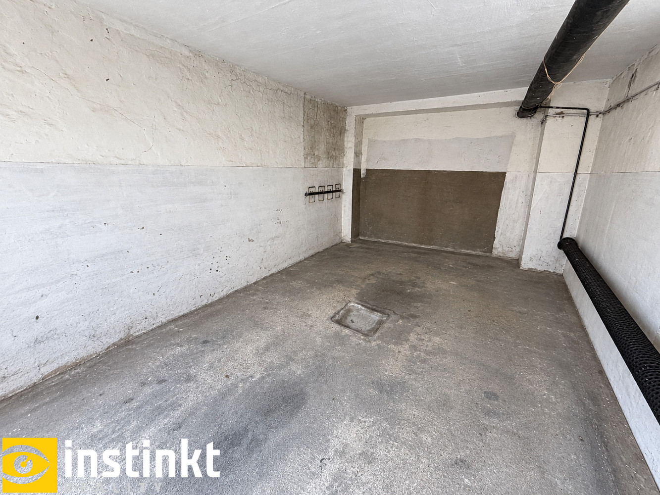 Garáž (19m2), ul. Na Vrcholu, Praha - Žižkov – fotografie 5