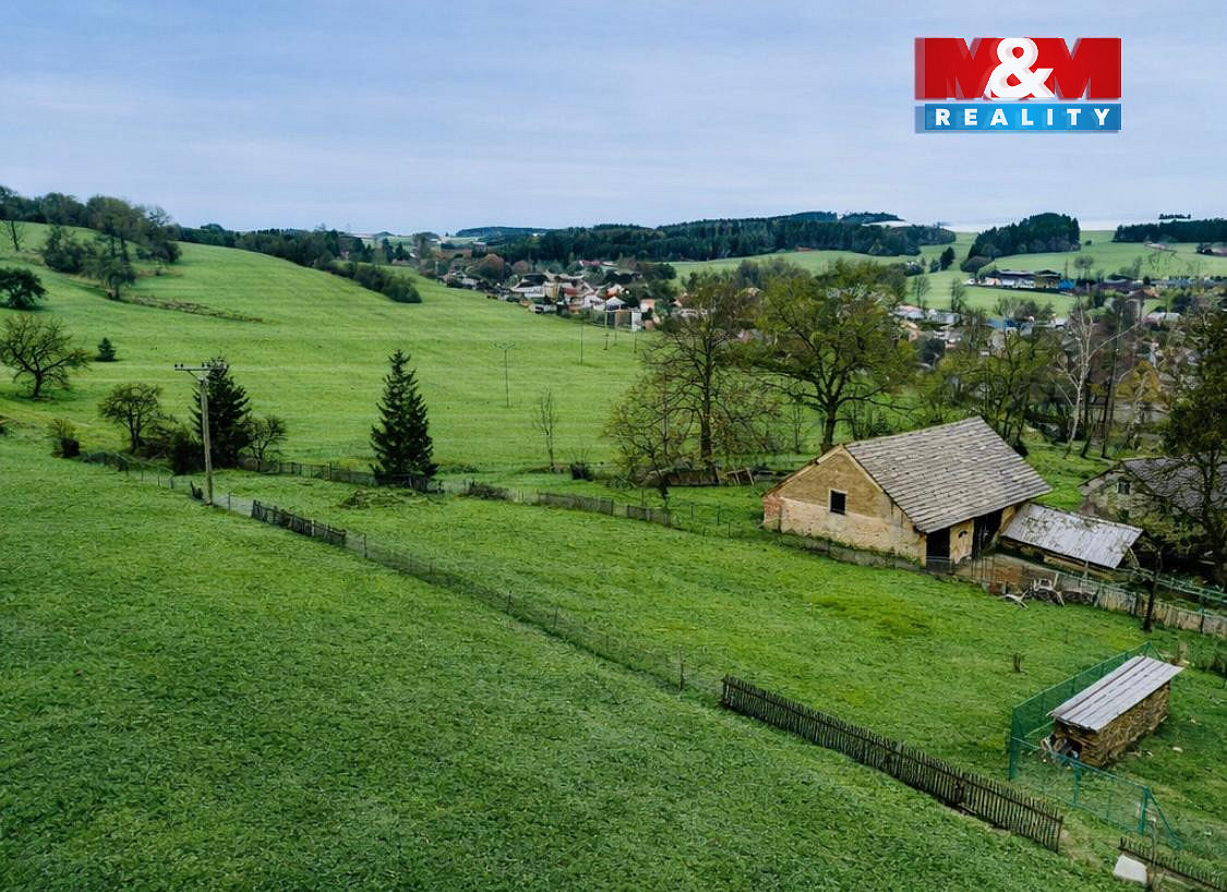 Prodej stavebního pozemku 1 716 m² – pohled 2