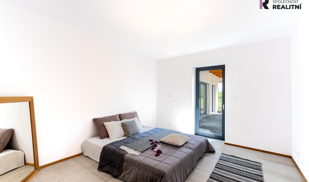 Prodej domu 200 m² s pozemkem 900 m², Veltrusy – náhled fotky 9