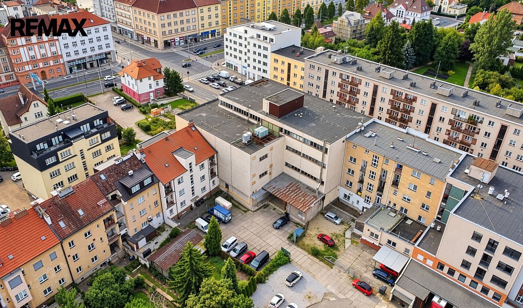 Pronájem obchodních prostor 866 m², Hradec Králové – náhled fotky 33