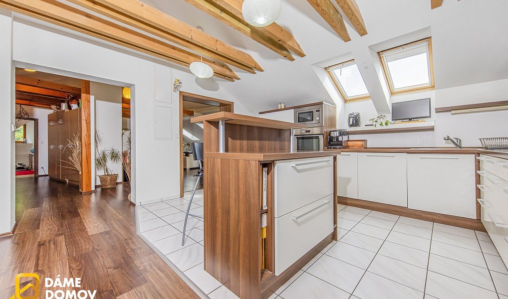 Prodej domu 581 m² s pozemkem 1 164 m², Lukoveček – náhled fotky 11