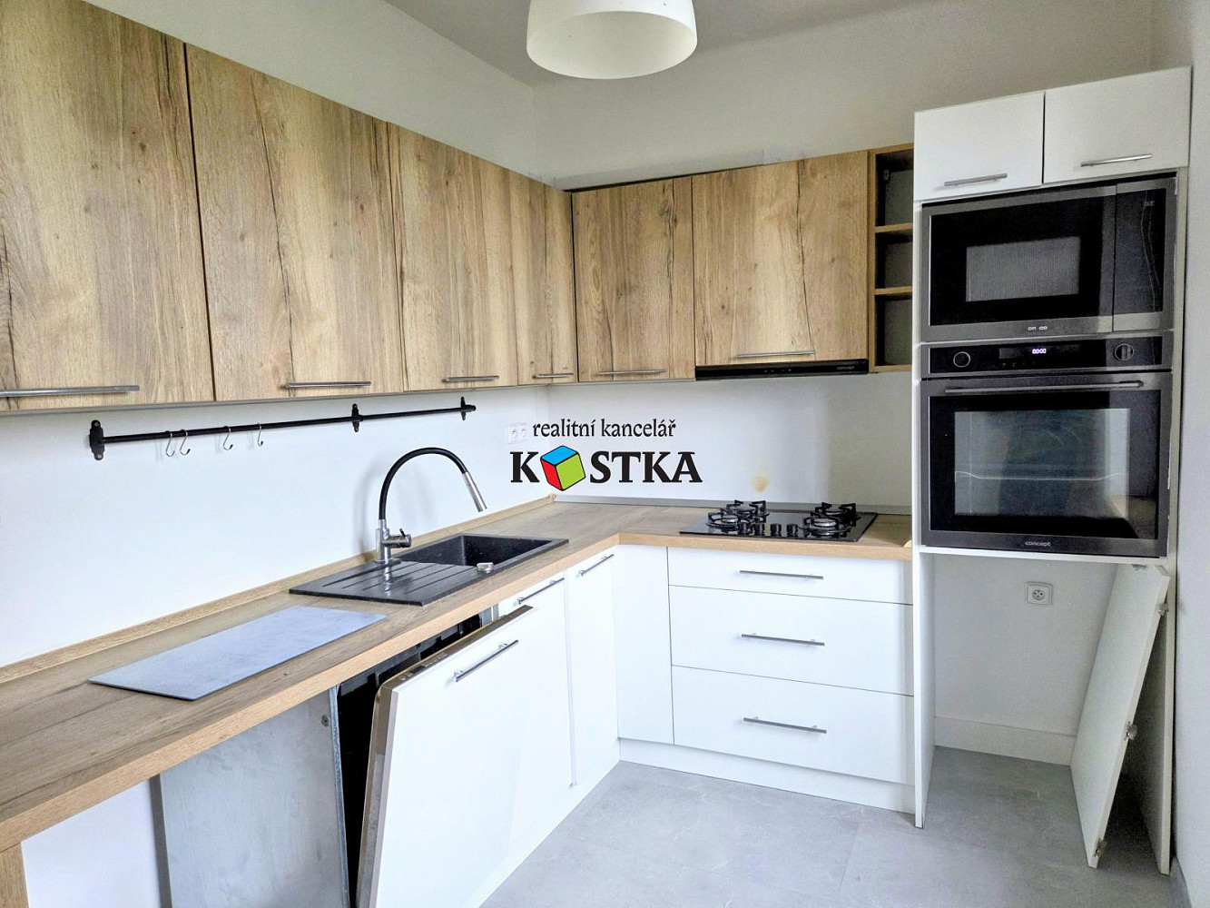 Pronájem bytu 3+1 66 m² – fotografie 2