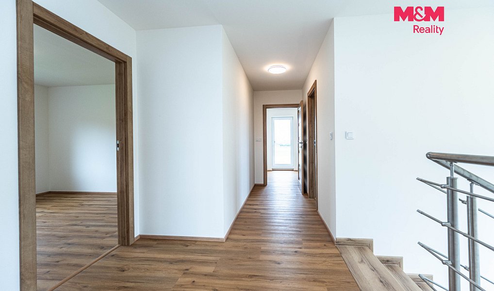 Prodej domu 248 m² s pozemkem 1 542 m², Žižice – náhled fotky 13