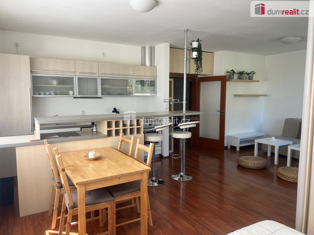 Prodej bytu 1+kk 48 m² — photo 2